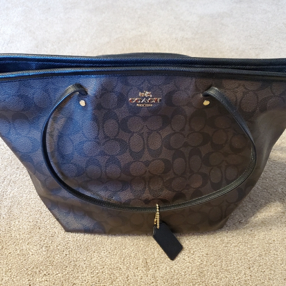 COACH tote purse